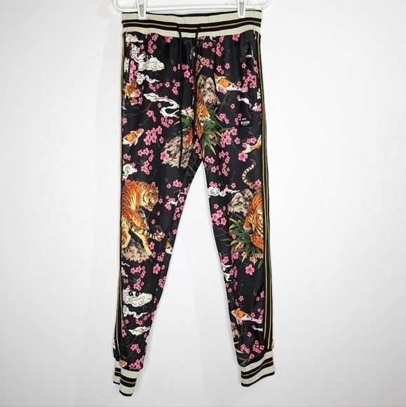 NWT Reason Dream Jogger tiger & koi black pink orange jogger pant S - Picture 3 of 15